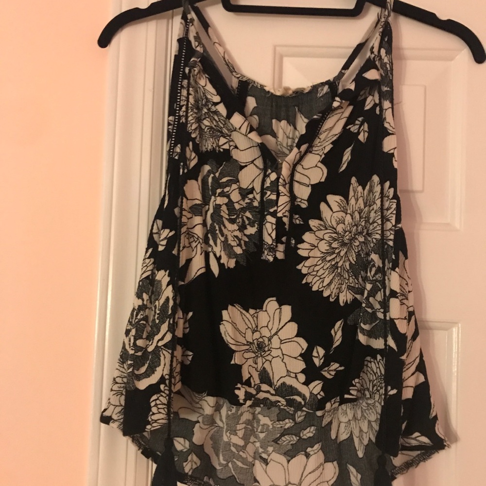 La Hearts Tassle Floral Tank
